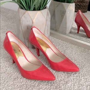 Coral patent leather heels